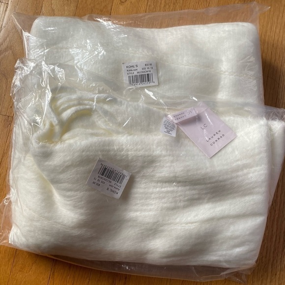 Lauren Conrad brushed fringe solid muffler scarf - Picture 3 of 3